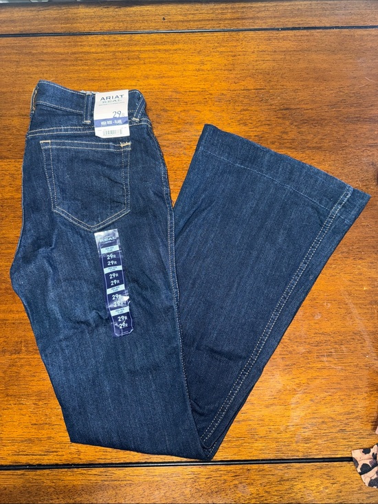 Ariat Denim - NWT Ariat High Rise Flare - 29R